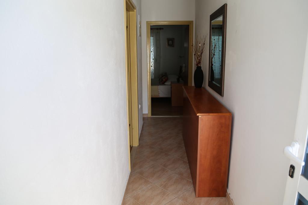 Apartments Dragica Milna  Eksteriør bilde