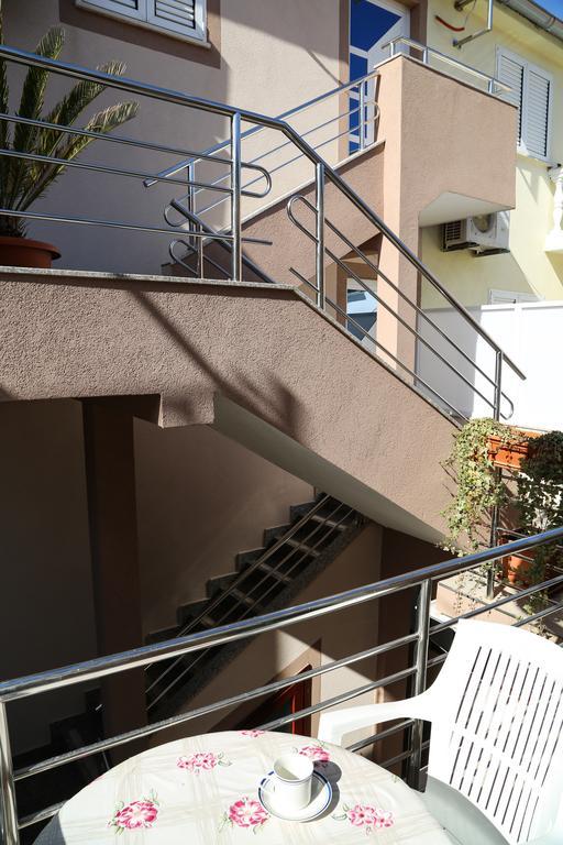 Apartments Dragica Milna  Eksteriør bilde